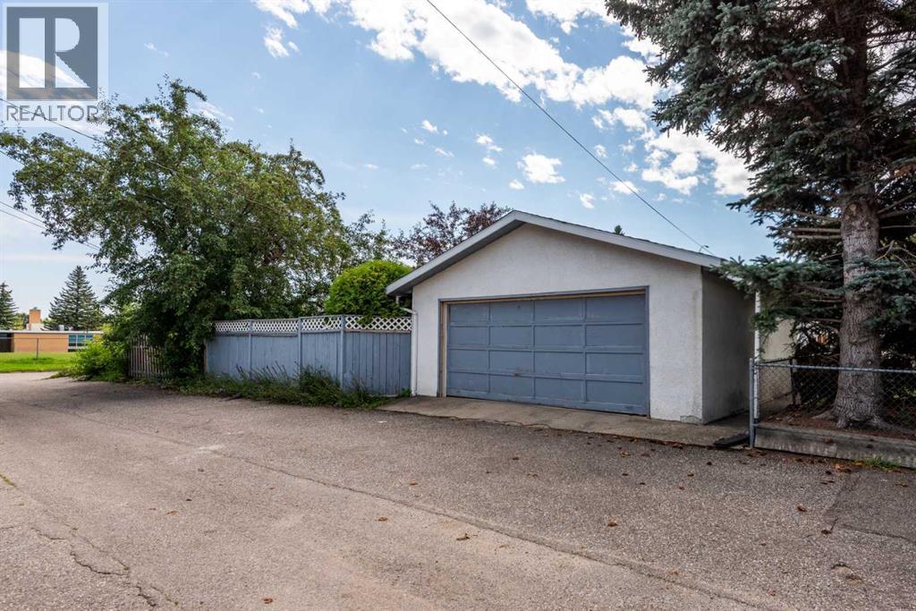 Photo 35 of 32 Atlanta Crescent Se, Calgary AB