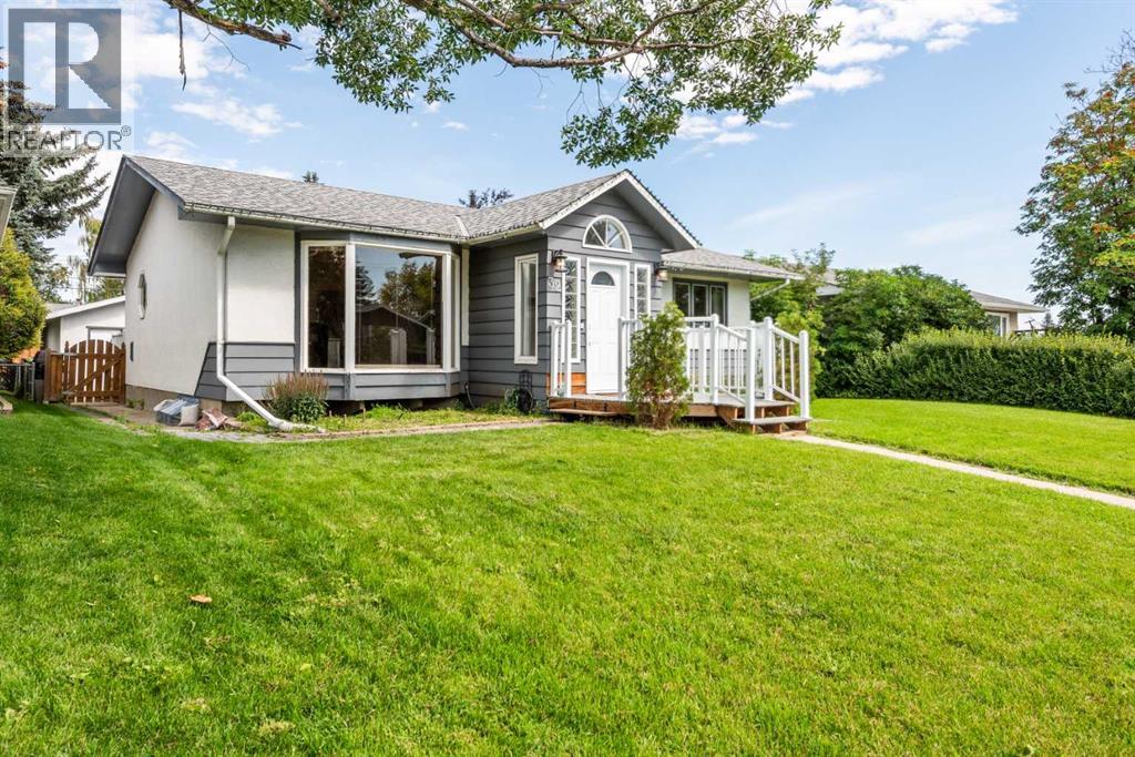 Photo 26 of 32 Atlanta Crescent Se, Calgary AB