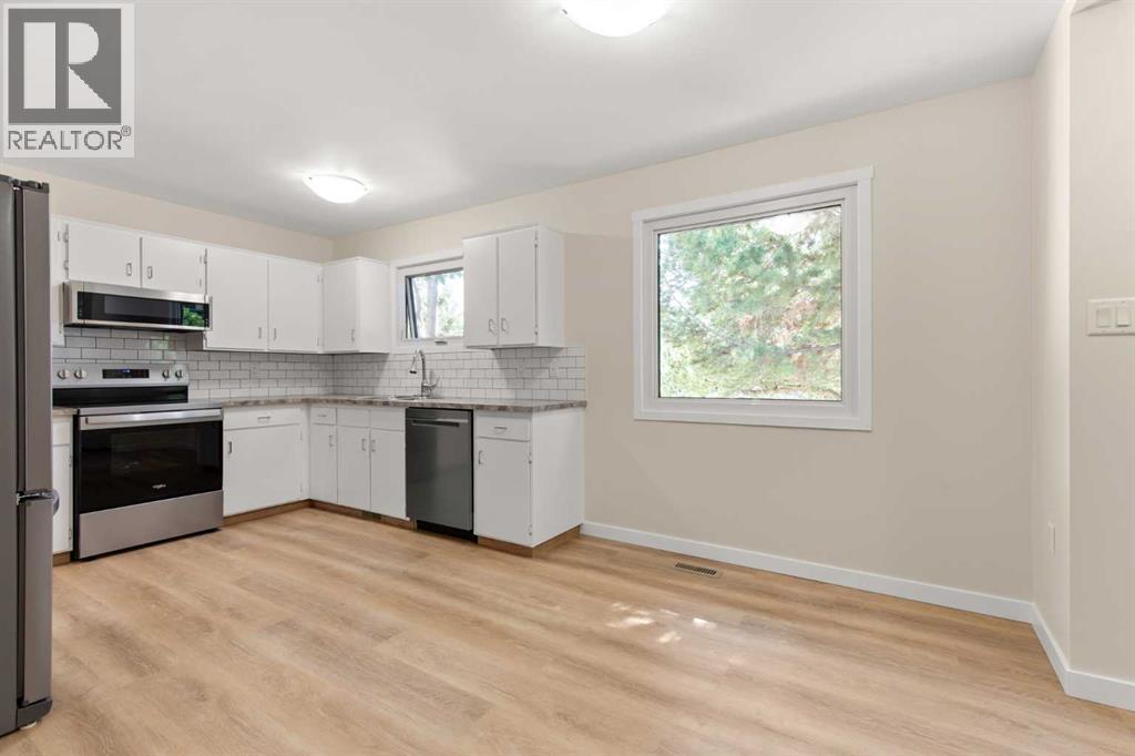 Photo 8 of 1804 17 Street Se, Medicine Hat AB