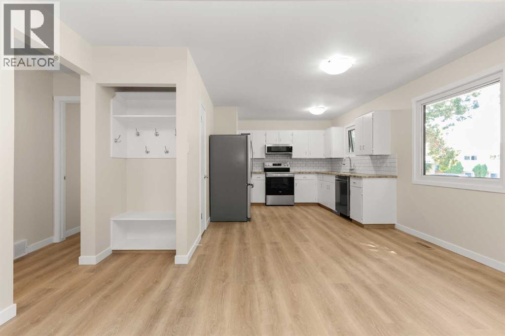 Photo 7 of 1804 17 Street Se, Medicine Hat AB