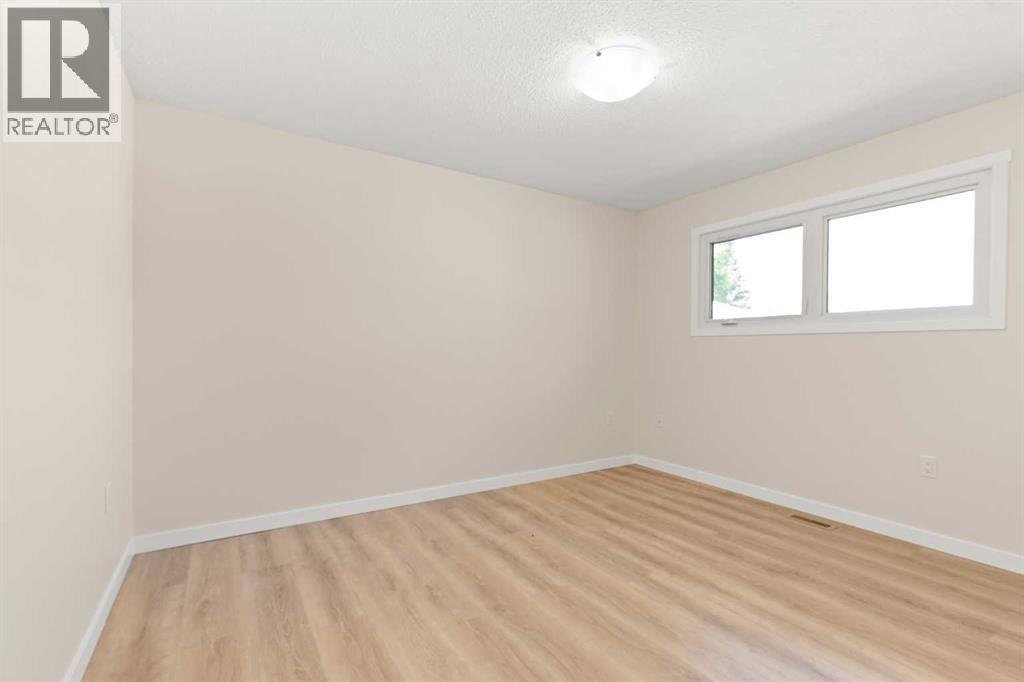 Photo 20 of 1804 17 Street Se, Medicine Hat AB