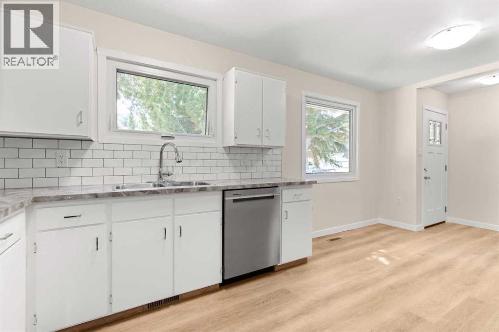 Photo 12 of 1804 17 Street Se, Medicine Hat AB