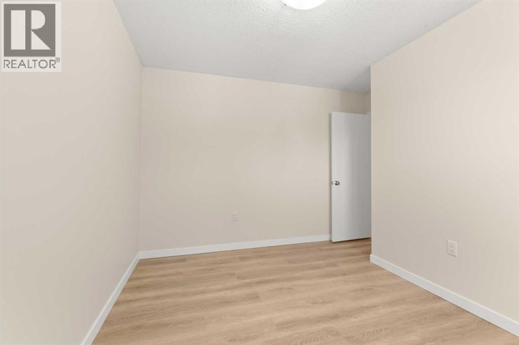 Photo 14 of 1804 17 Street Se, Medicine Hat AB