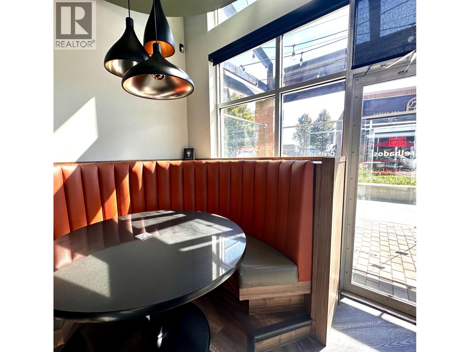 110 855 VILLAGE DRIVE, Port Coquitlam