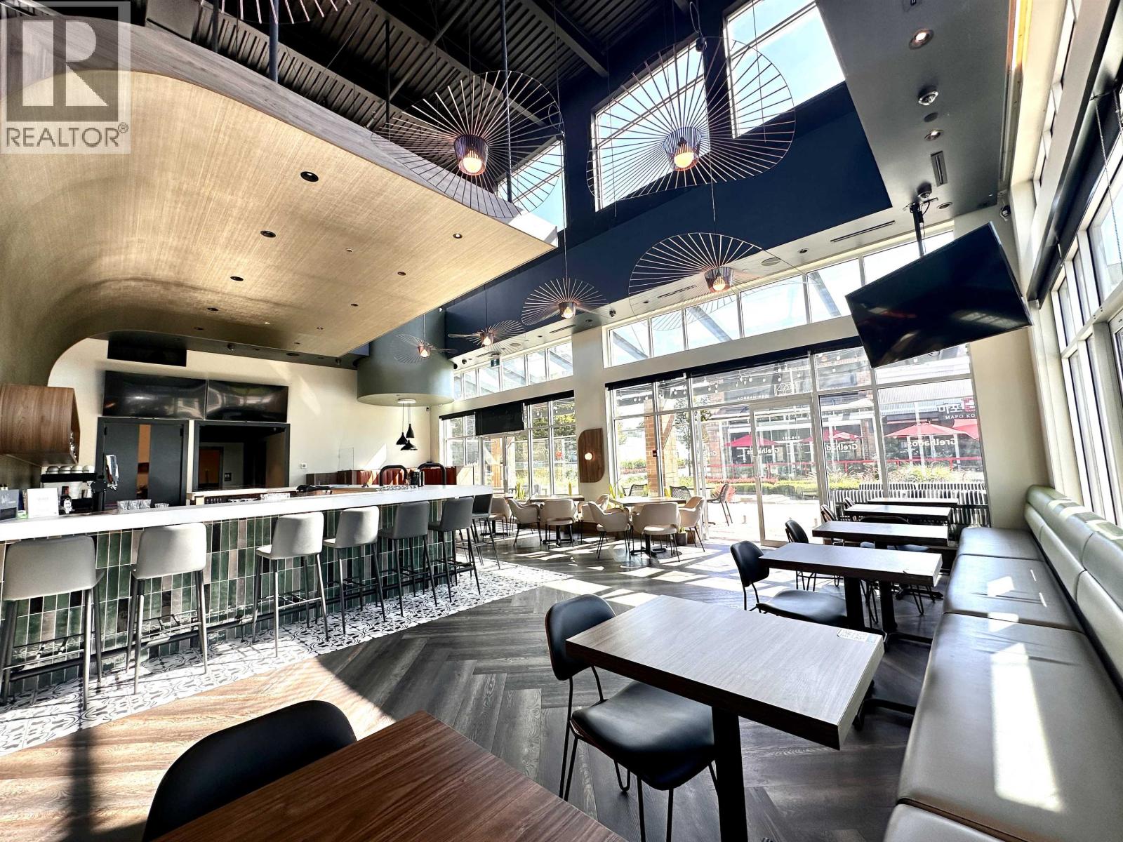 110 855 VILLAGE DRIVE, Port Coquitlam