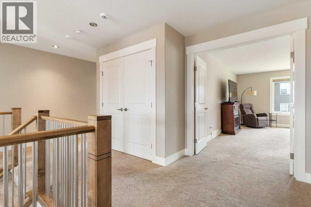 Photo 20 of 281 Kinniburgh Boulevard, Chestermere AB