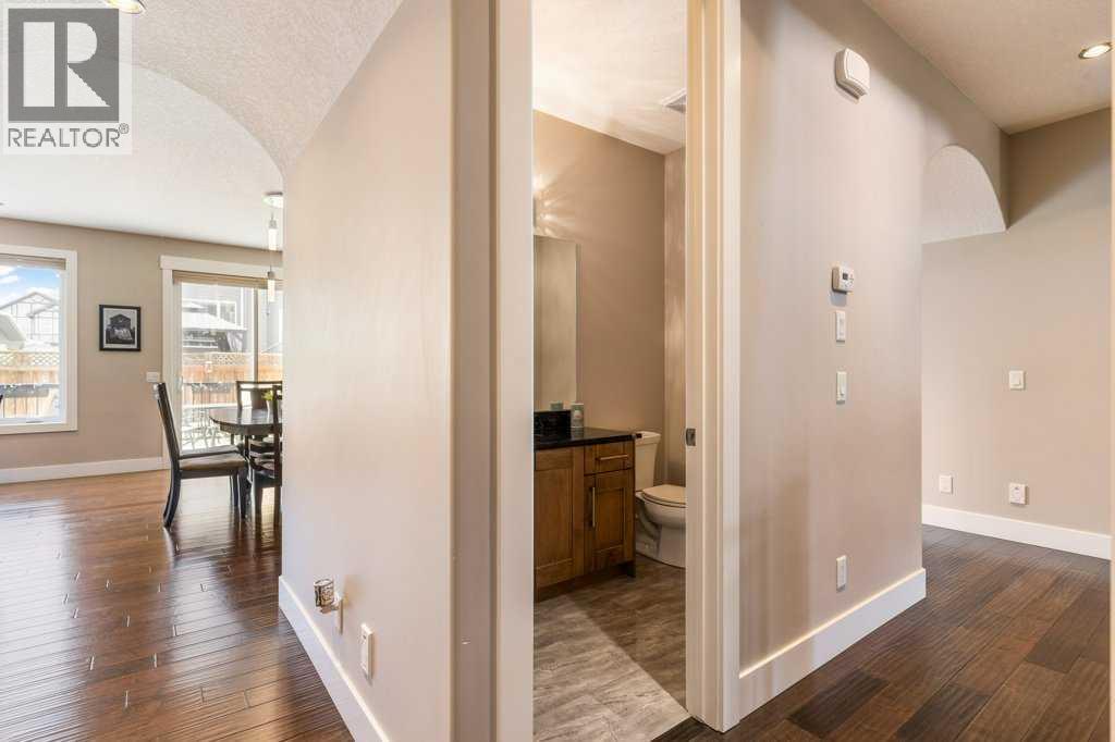 Photo 18 of 281 Kinniburgh Boulevard, Chestermere AB