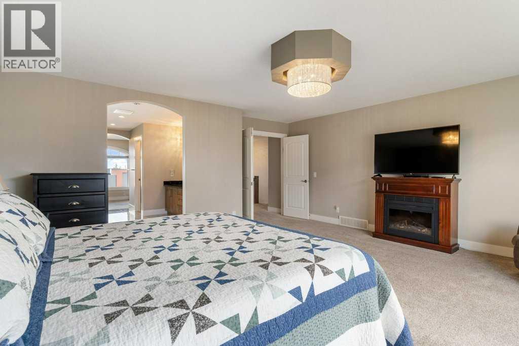 Photo 22 of 281 Kinniburgh Boulevard, Chestermere AB
