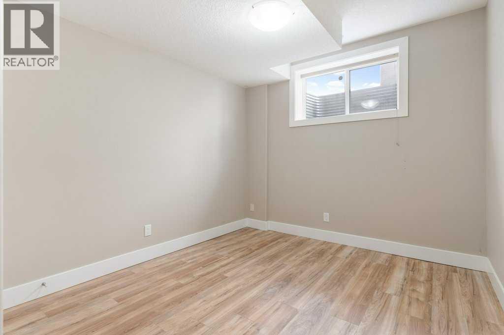 Photo 39 of 281 Kinniburgh Boulevard, Chestermere AB