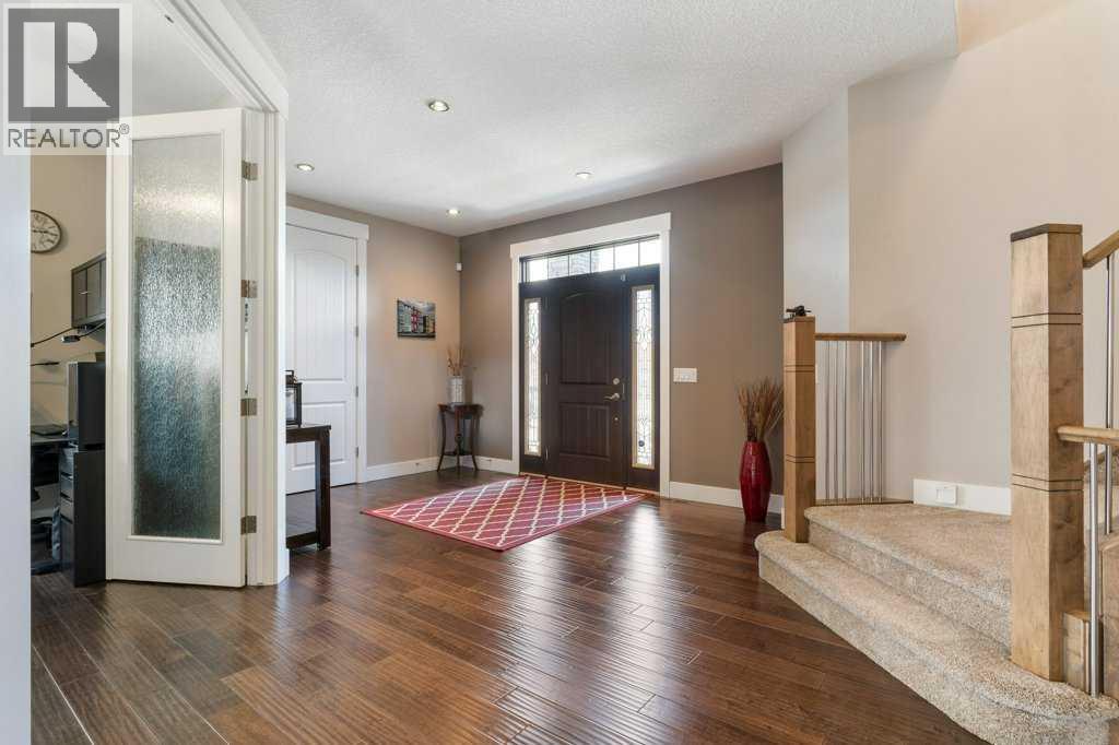 Photo 4 of 281 Kinniburgh Boulevard, Chestermere AB