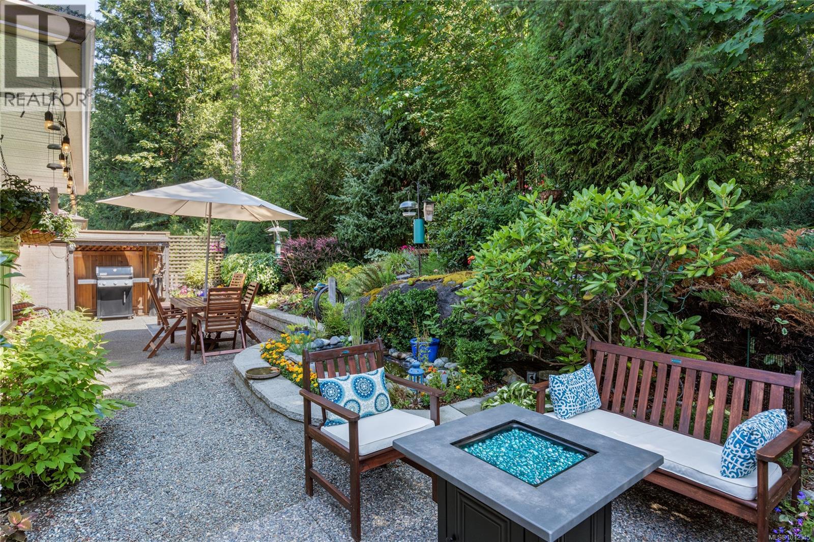 Photo 12 of 8 810 Chestnut St, Qualicum Beach BC