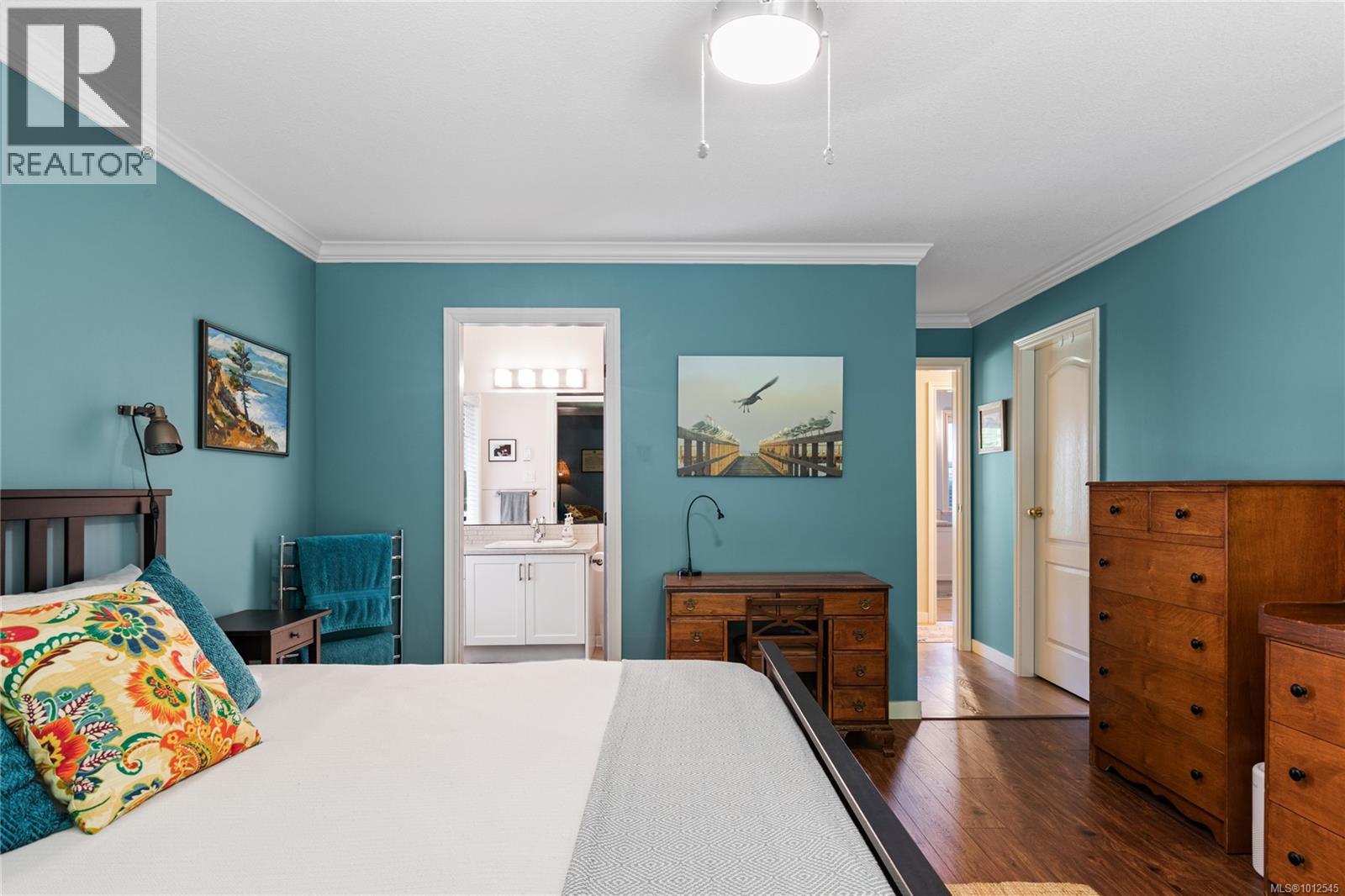 Photo 15 of 8 810 Chestnut St, Qualicum Beach BC