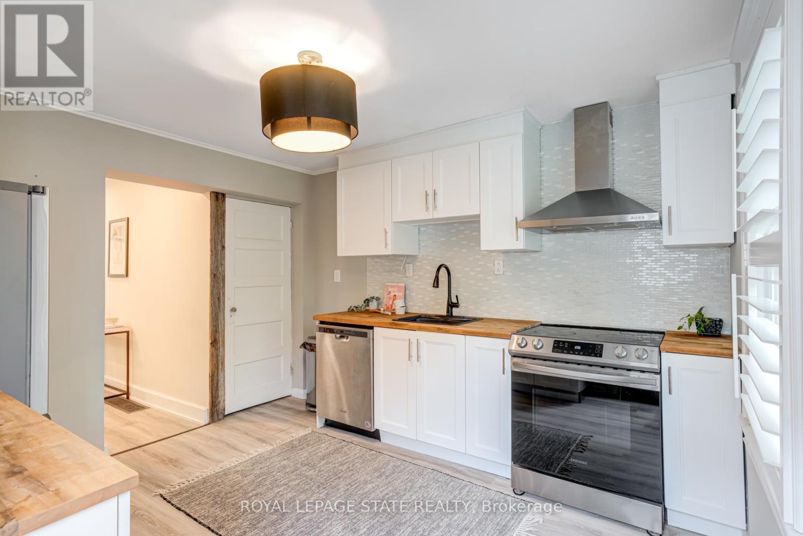 Photo 29 of 39 East Bend Avenue S, Hamilton ON