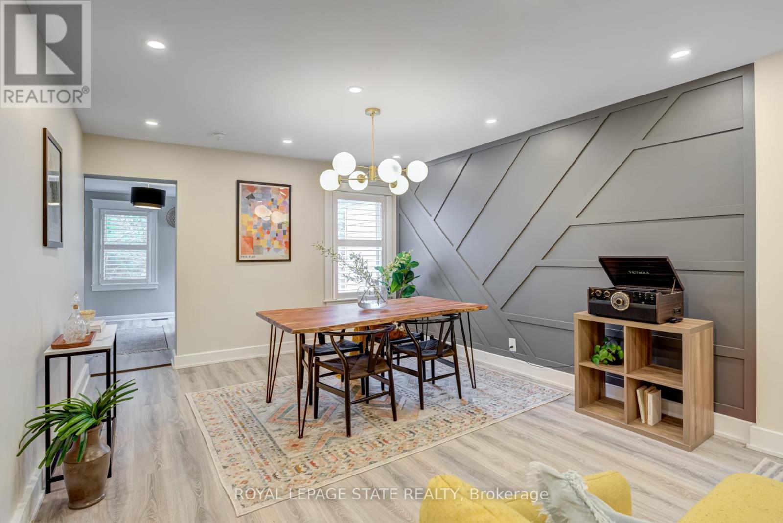 Photo 16 of 39 East Bend Avenue S, Hamilton ON