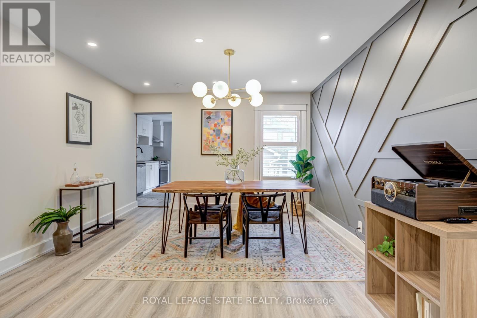 Photo 17 of 39 East Bend Avenue S, Hamilton ON