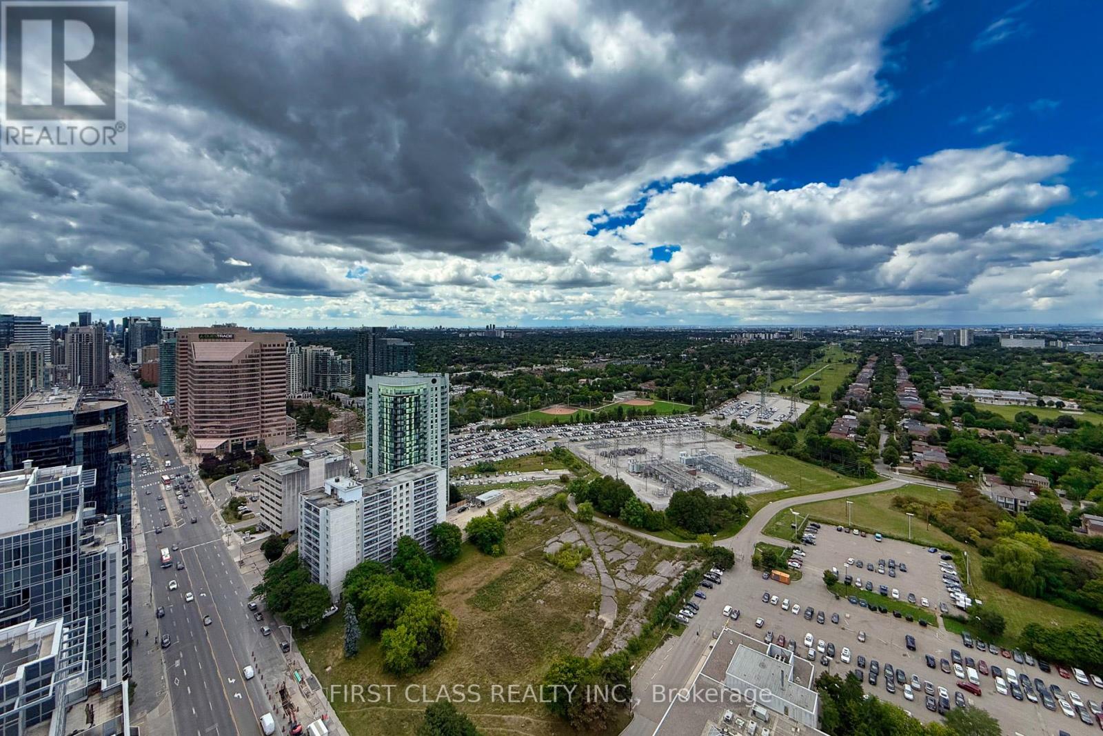 Photo 22 of 3308 8 Olympic Gdn S Drive, Toronto ON