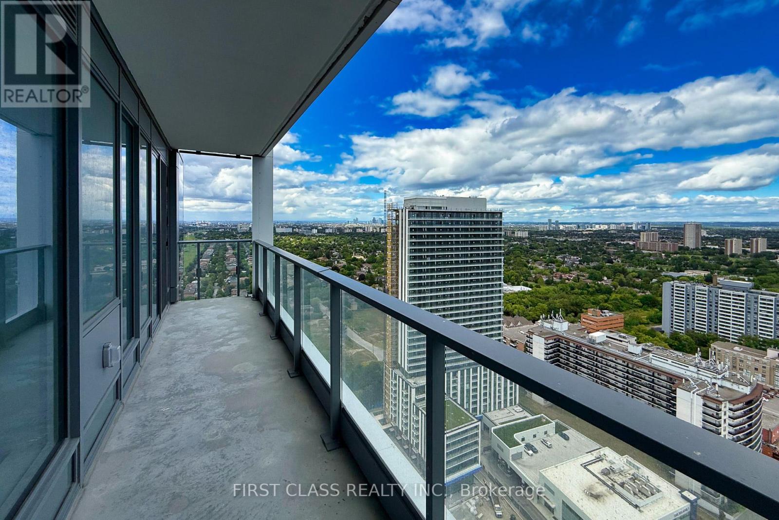 Photo 28 of 3308 8 Olympic Gdn S Drive, Toronto ON