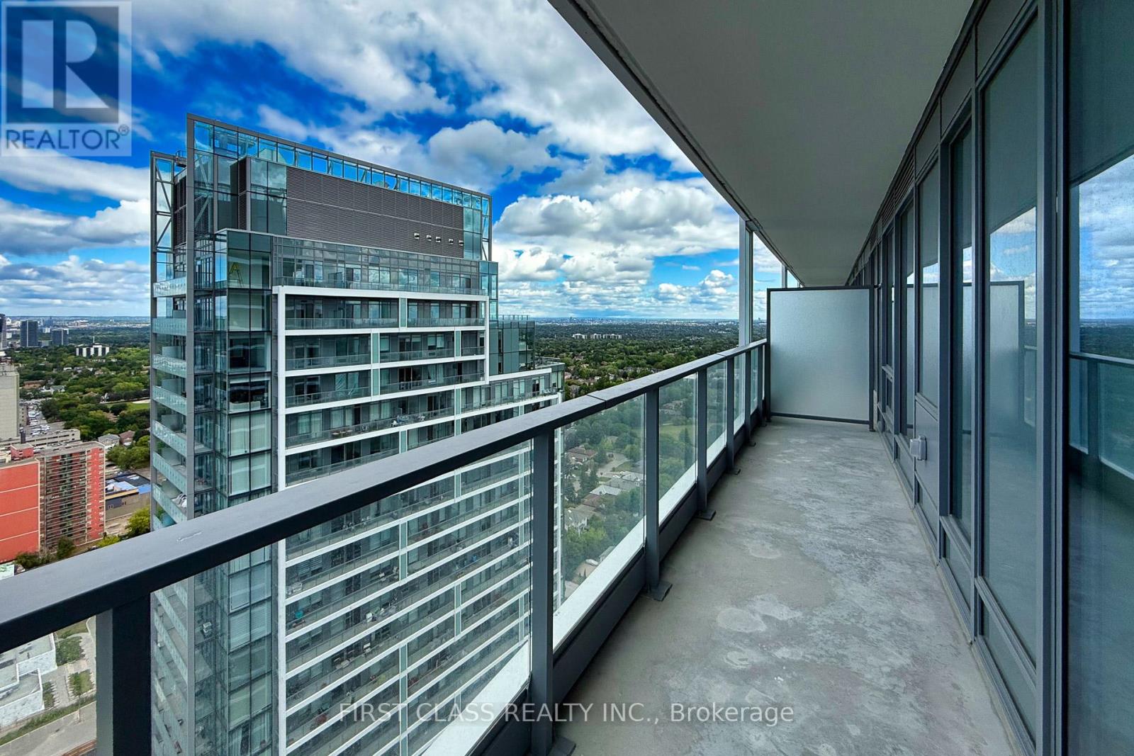 Photo 26 of 3308 8 Olympic Gdn S Drive, Toronto ON