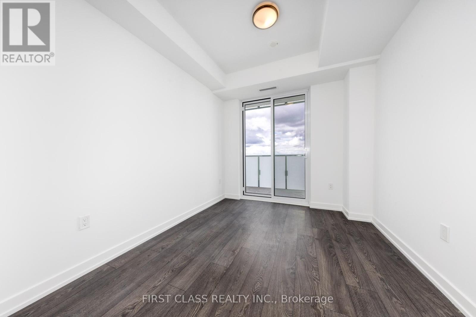 Photo 10 of 3308 8 Olympic Gdn S Drive, Toronto ON