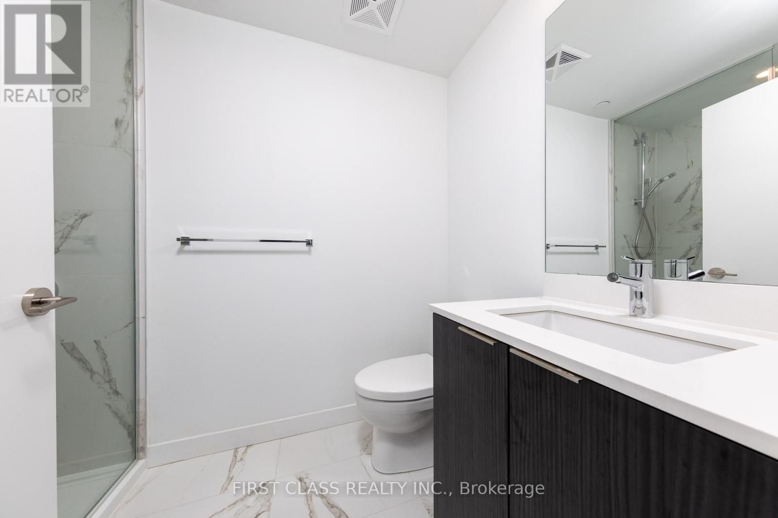 Photo 17 of 3308 8 Olympic Gdn S Drive, Toronto ON