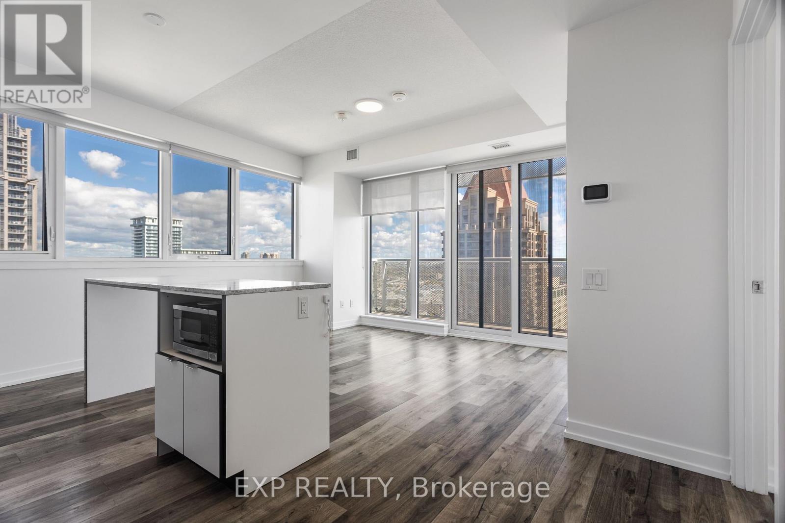 Photo 10 of 2304 4065 Confederation Parkway, Mississauga ON
