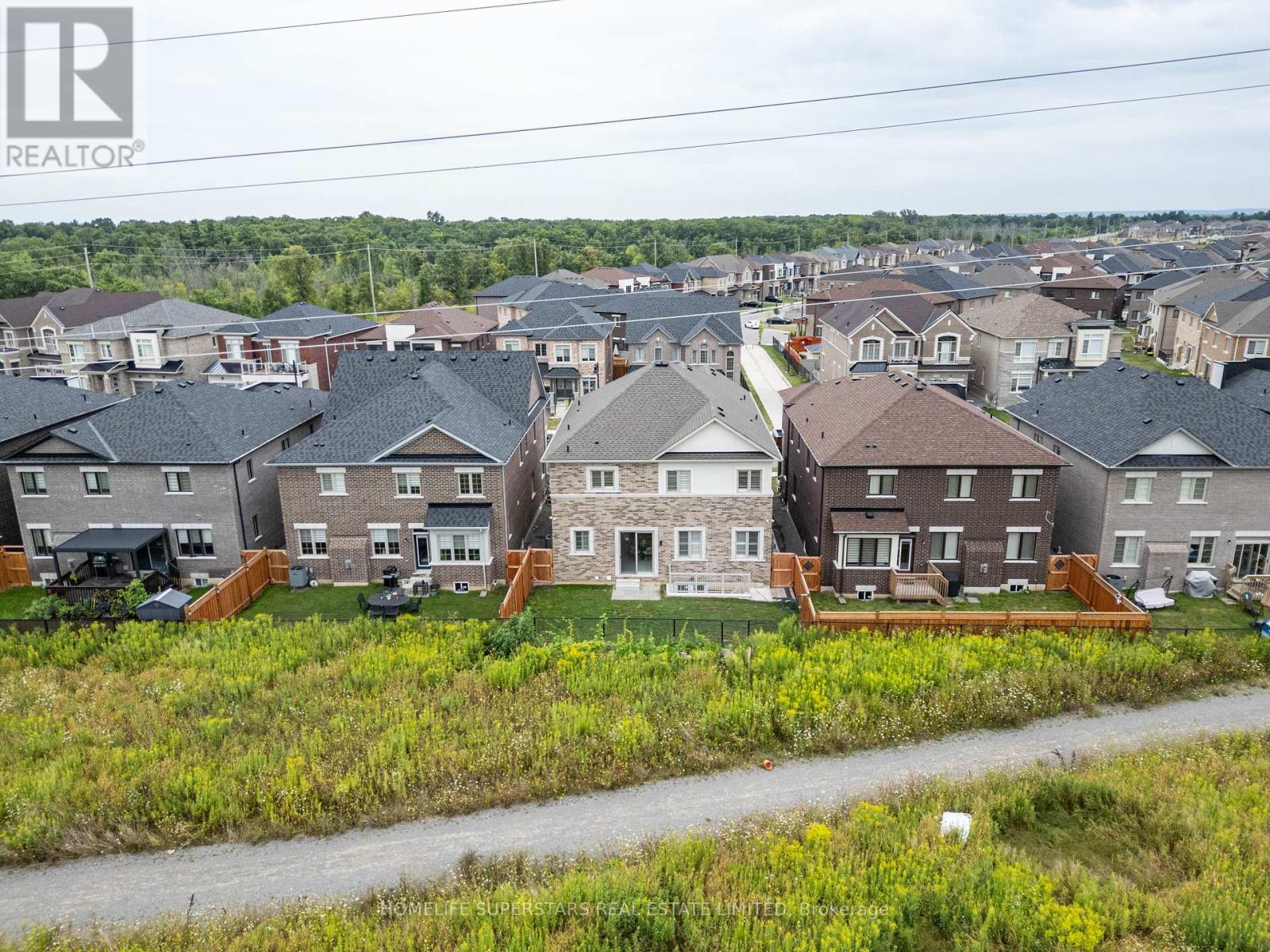 Photo 47 of 211 Granite Ridge Trail, Hamilton ON