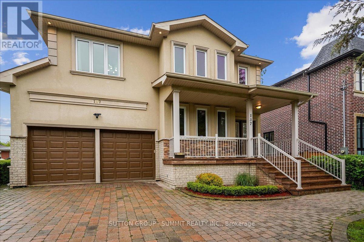 Photo 10 of 137 Eaglewood Boulevard, Mississauga ON