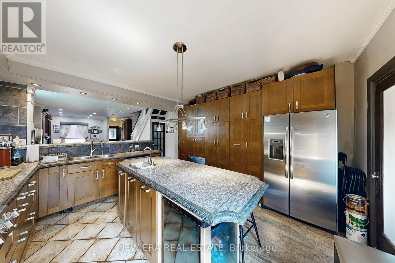 Photo 10 of 53 Burnfield Avenue, Toronto ON