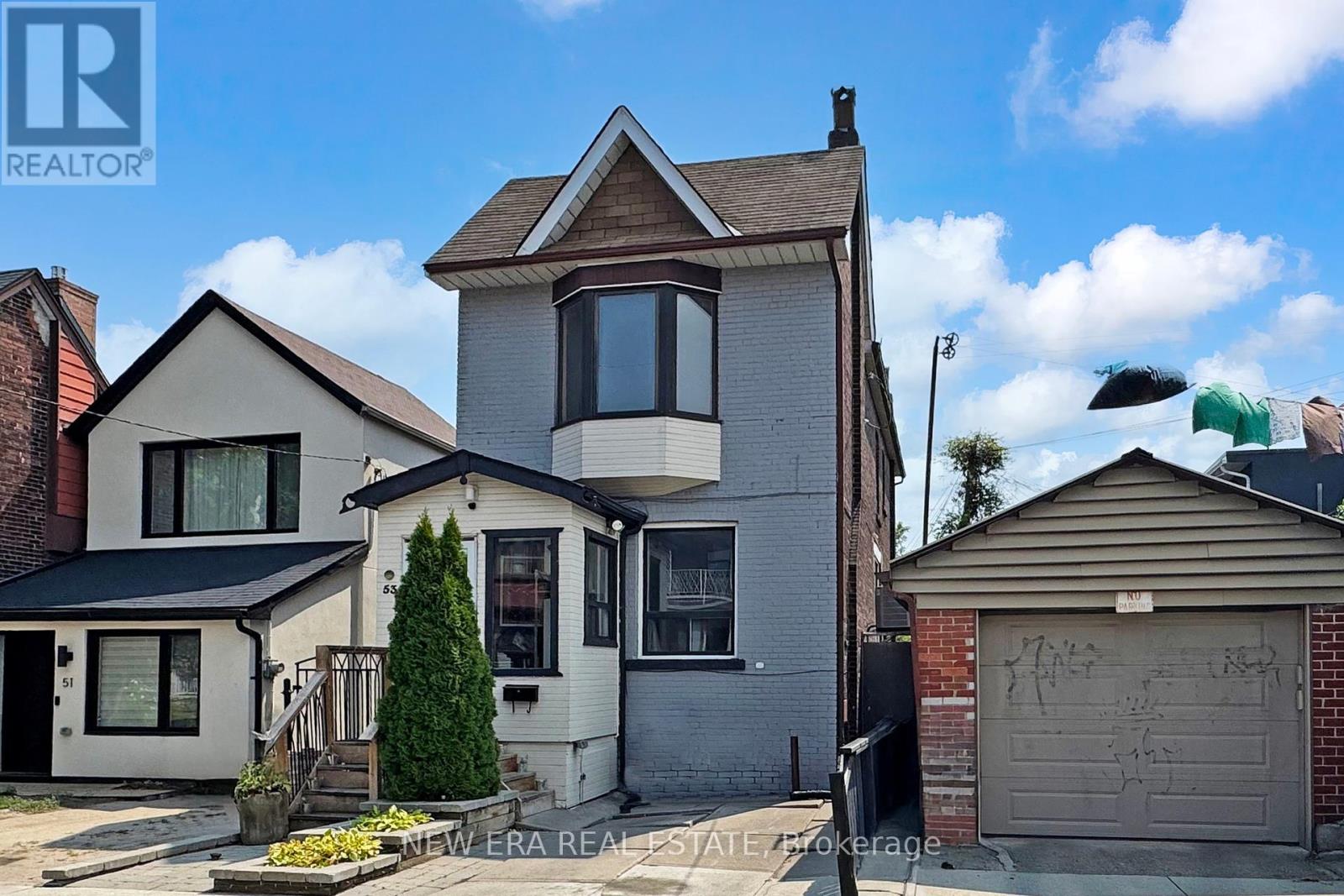 Photo 2 of 53 Burnfield Avenue, Toronto ON