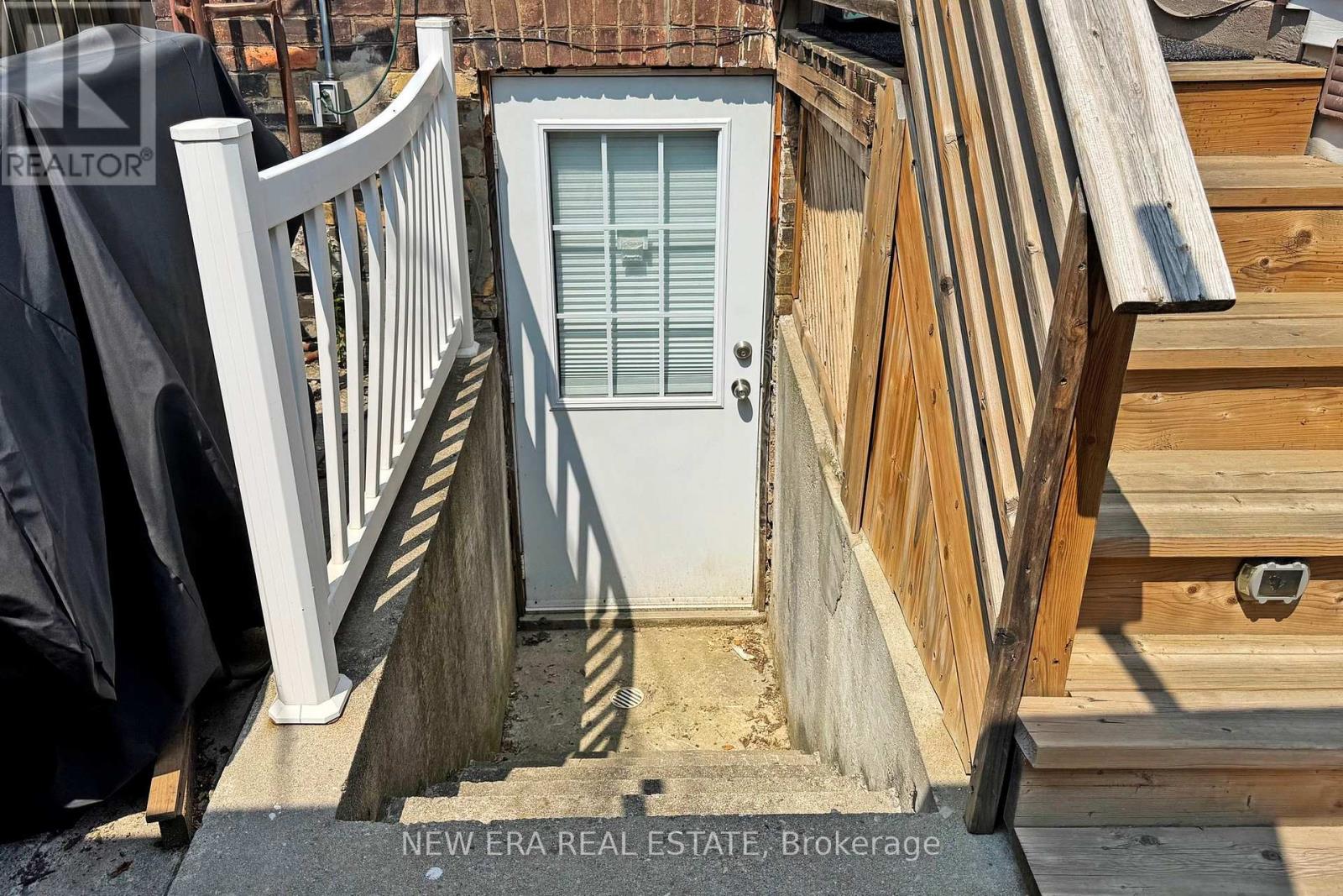 Photo 26 of 53 Burnfield Avenue, Toronto ON