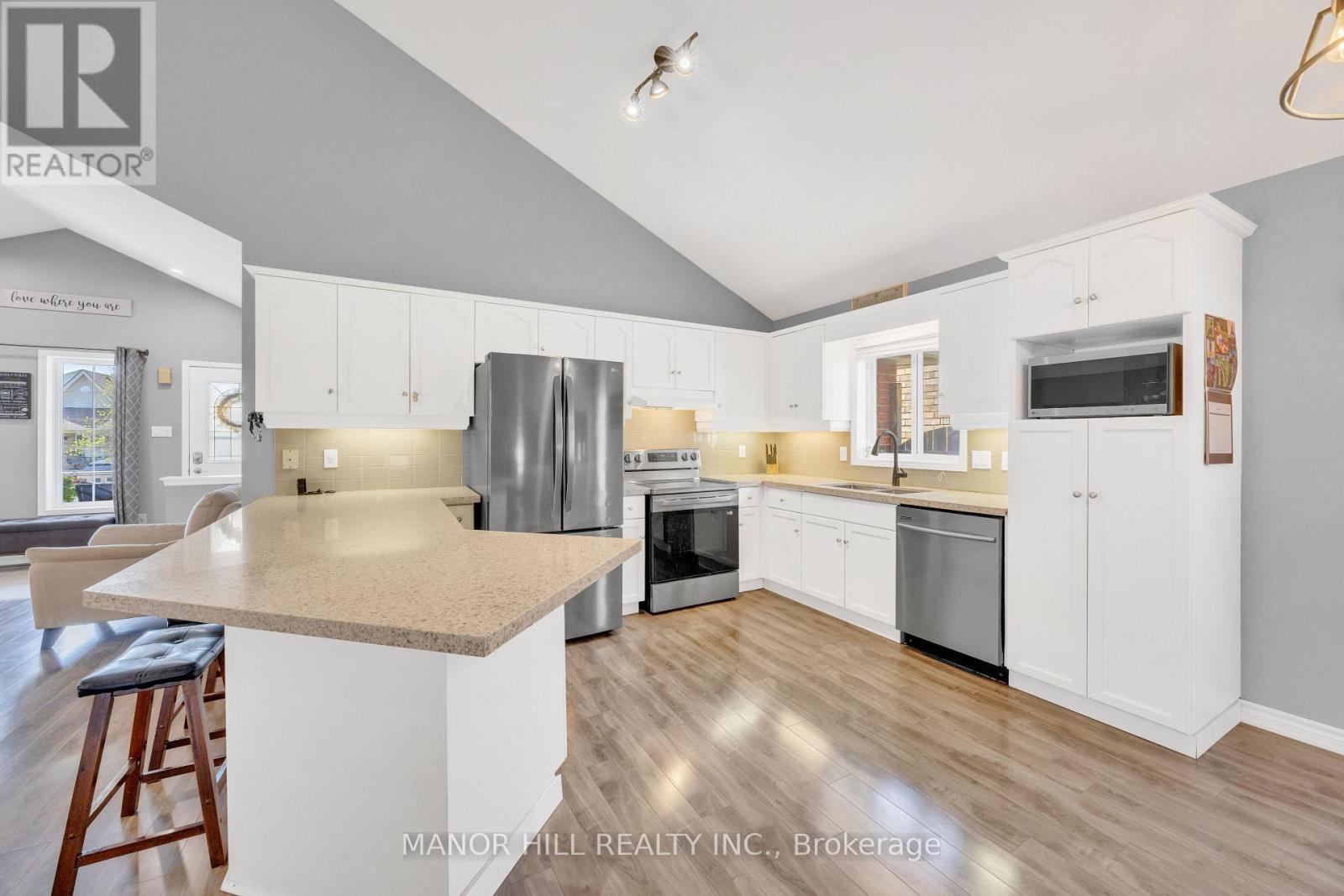 Photo 15 of 65 Sherwood Street, Orangeville ON