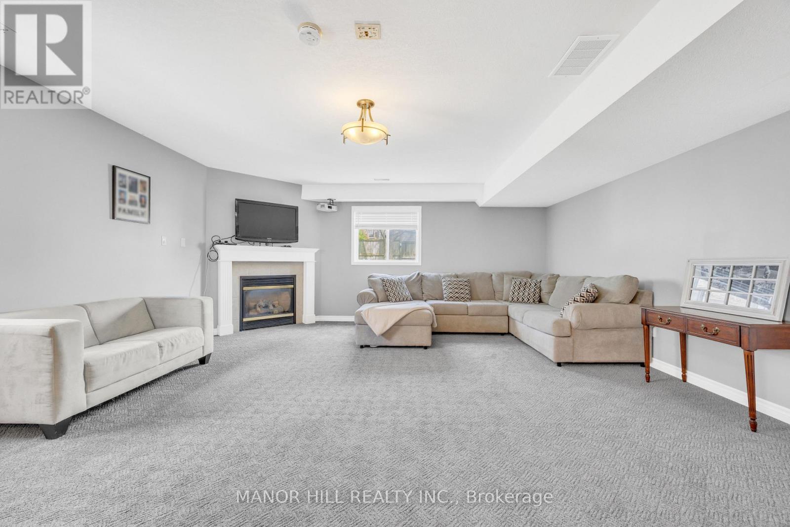 Photo 18 of 65 Sherwood Street, Orangeville ON
