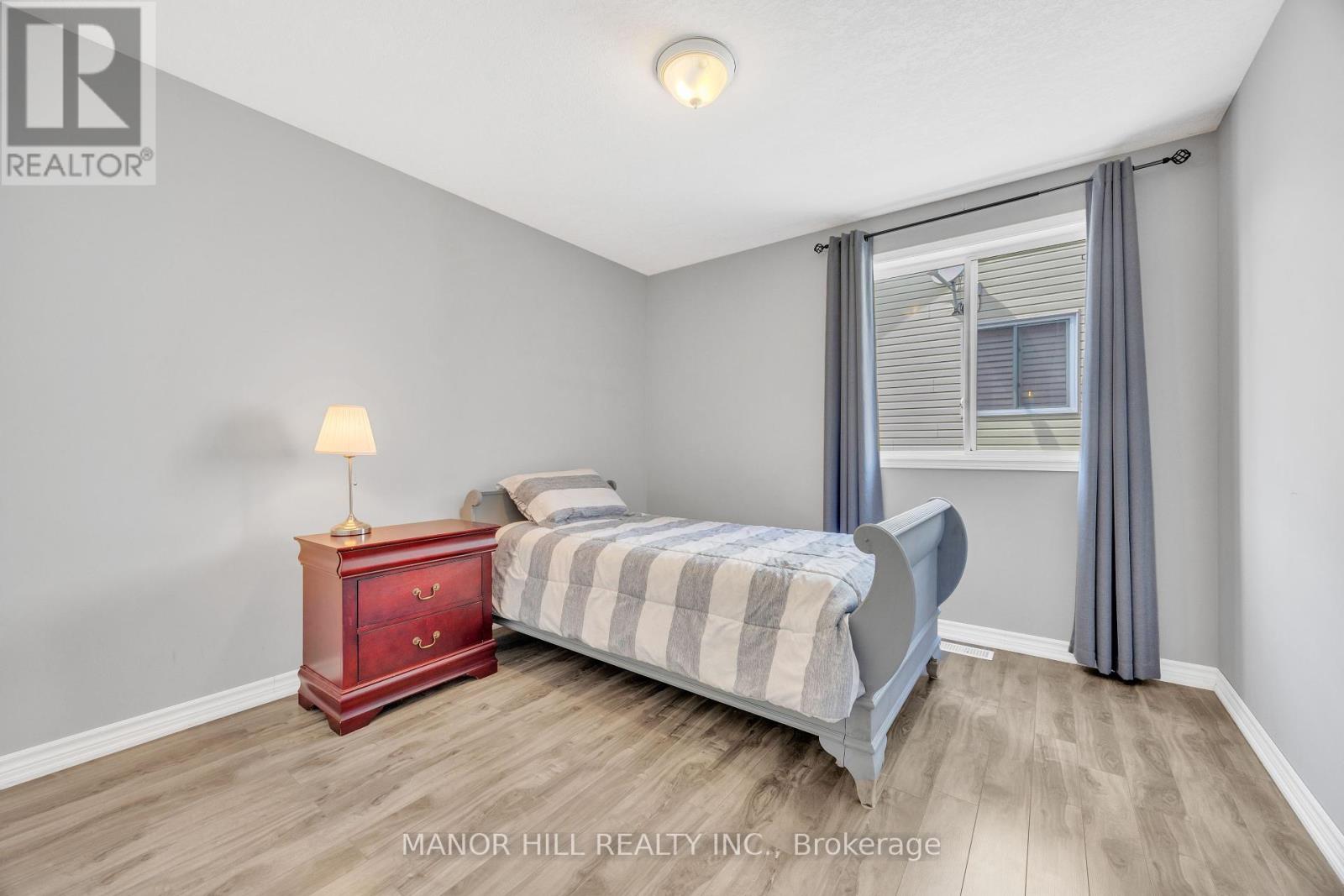Photo 25 of 65 Sherwood Street, Orangeville ON