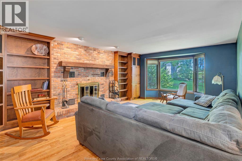 Photo 12 of 1232 Bainbridge, Kingsville ON