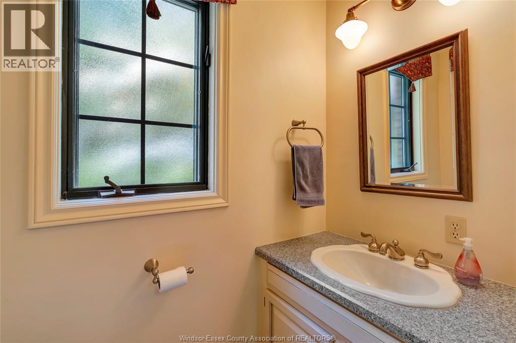 Photo 13 of 1232 Bainbridge, Kingsville ON
