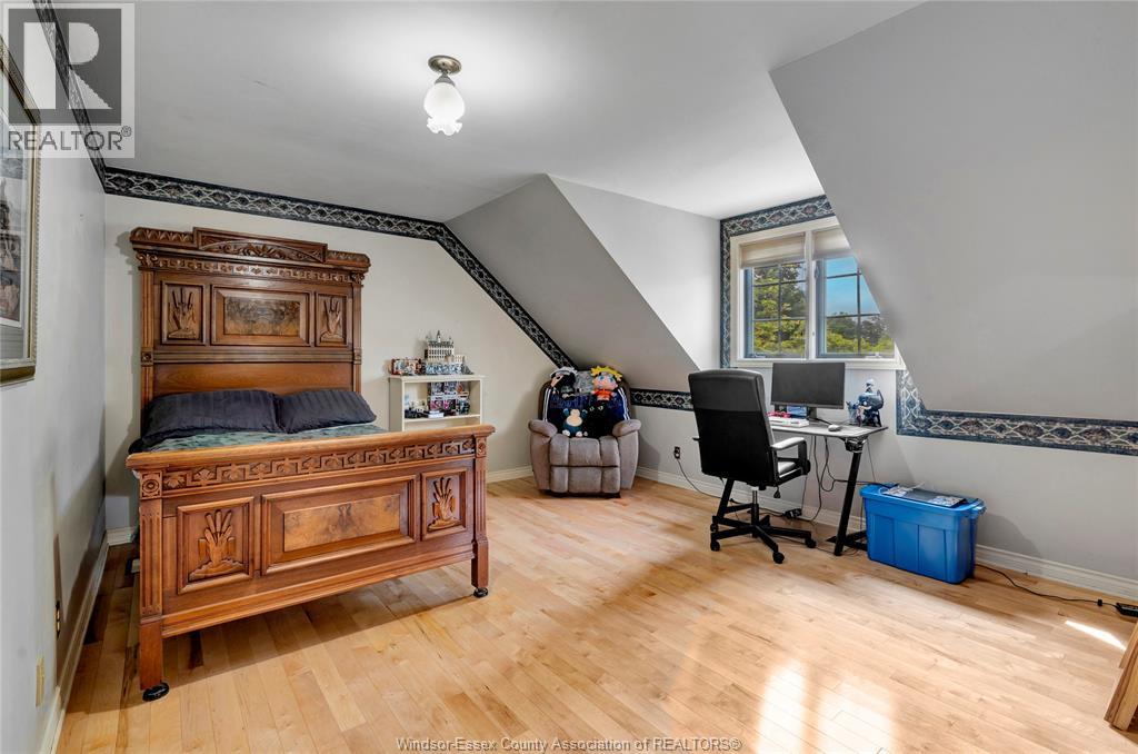 Photo 17 of 1232 Bainbridge, Kingsville ON