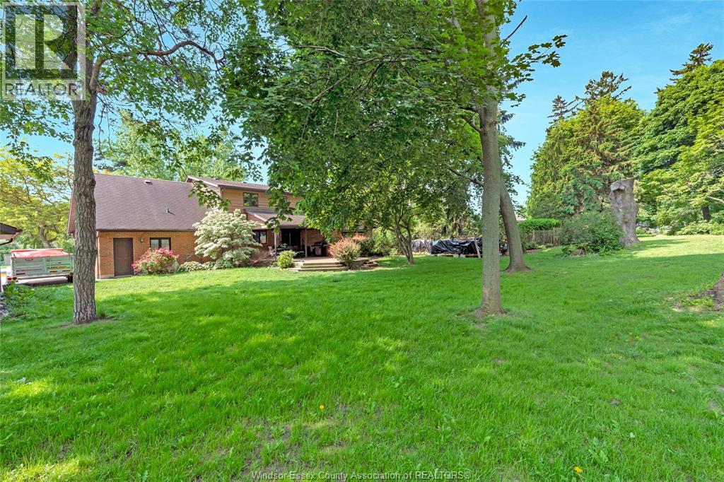 Photo 25 of 1232 Bainbridge, Kingsville ON