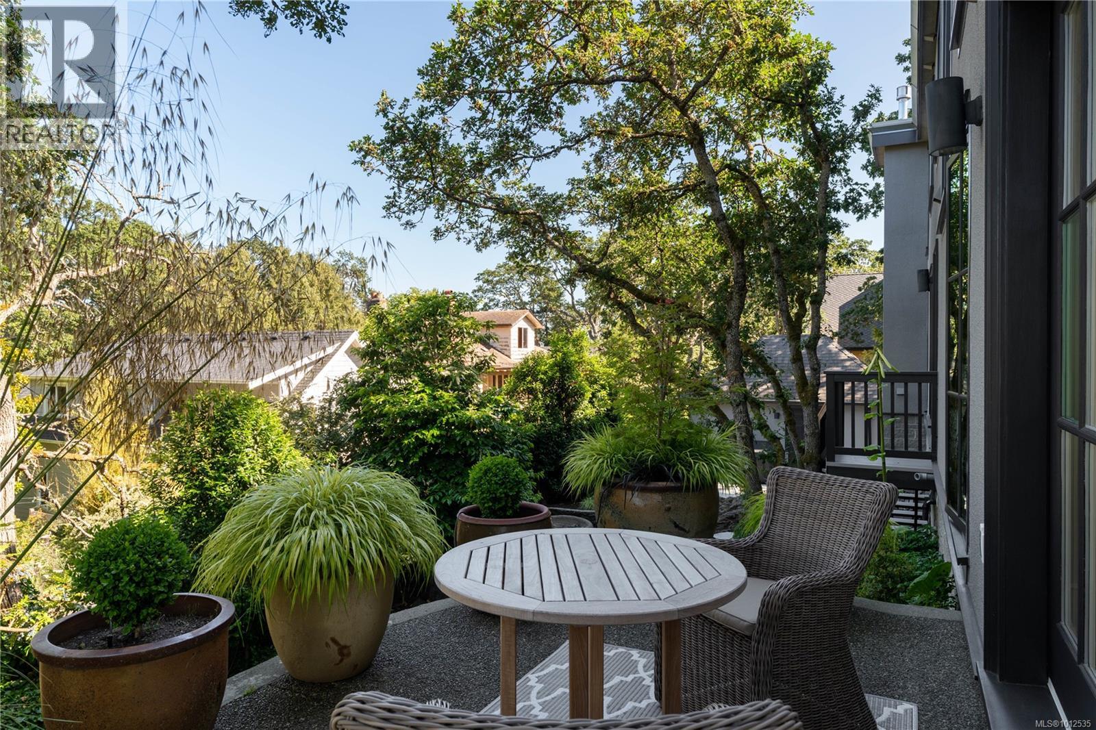  2175 Granite Street, Oak Bay
