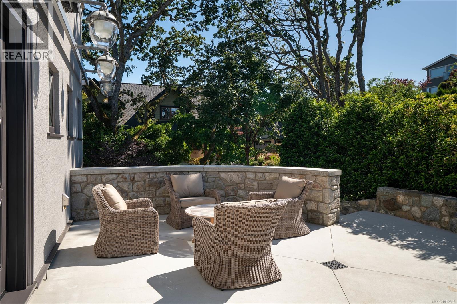  2175 Granite Street, Oak Bay