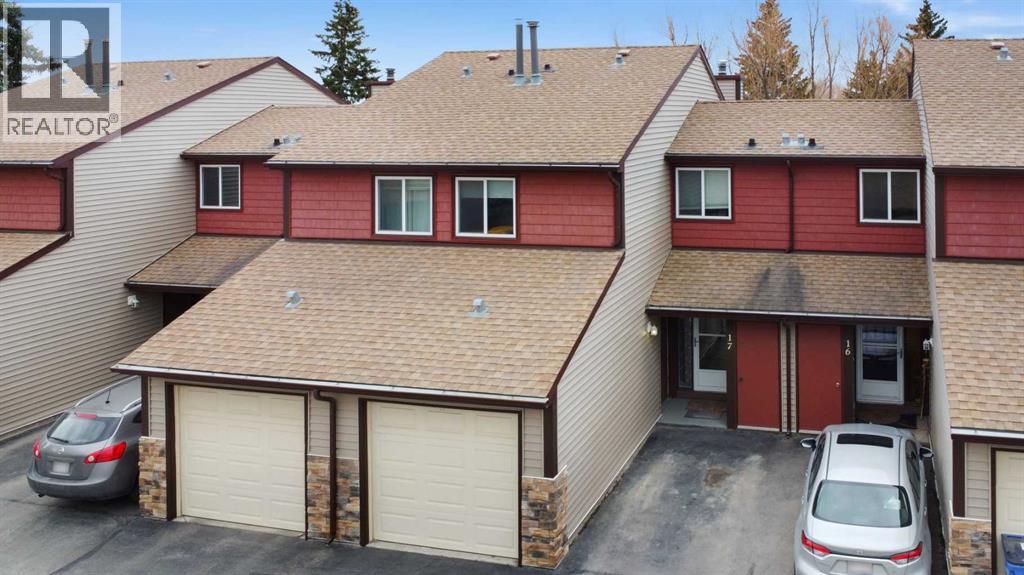 Photo 1 of 17 41 Glenbrook Crescent, Cochrane AB
