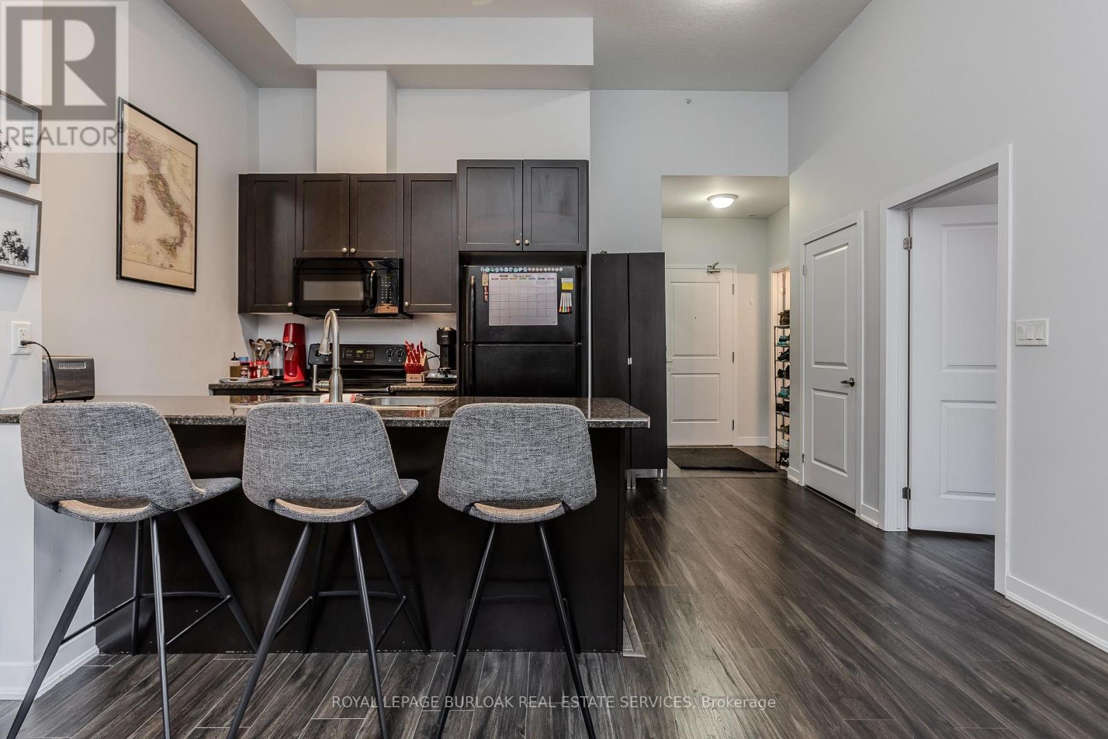 Photo 12 of 103 85 Robinson Street, Hamilton ON