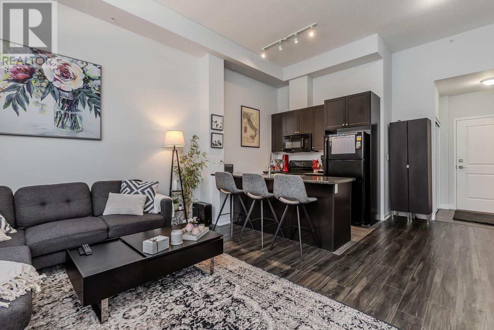 Photo 16 of 103 85 Robinson Street, Hamilton ON