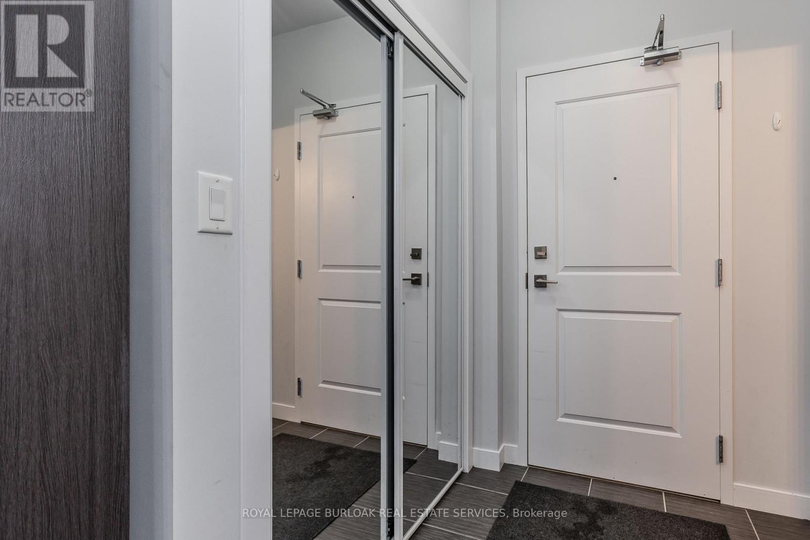 Photo 8 of 103 85 Robinson Street, Hamilton ON