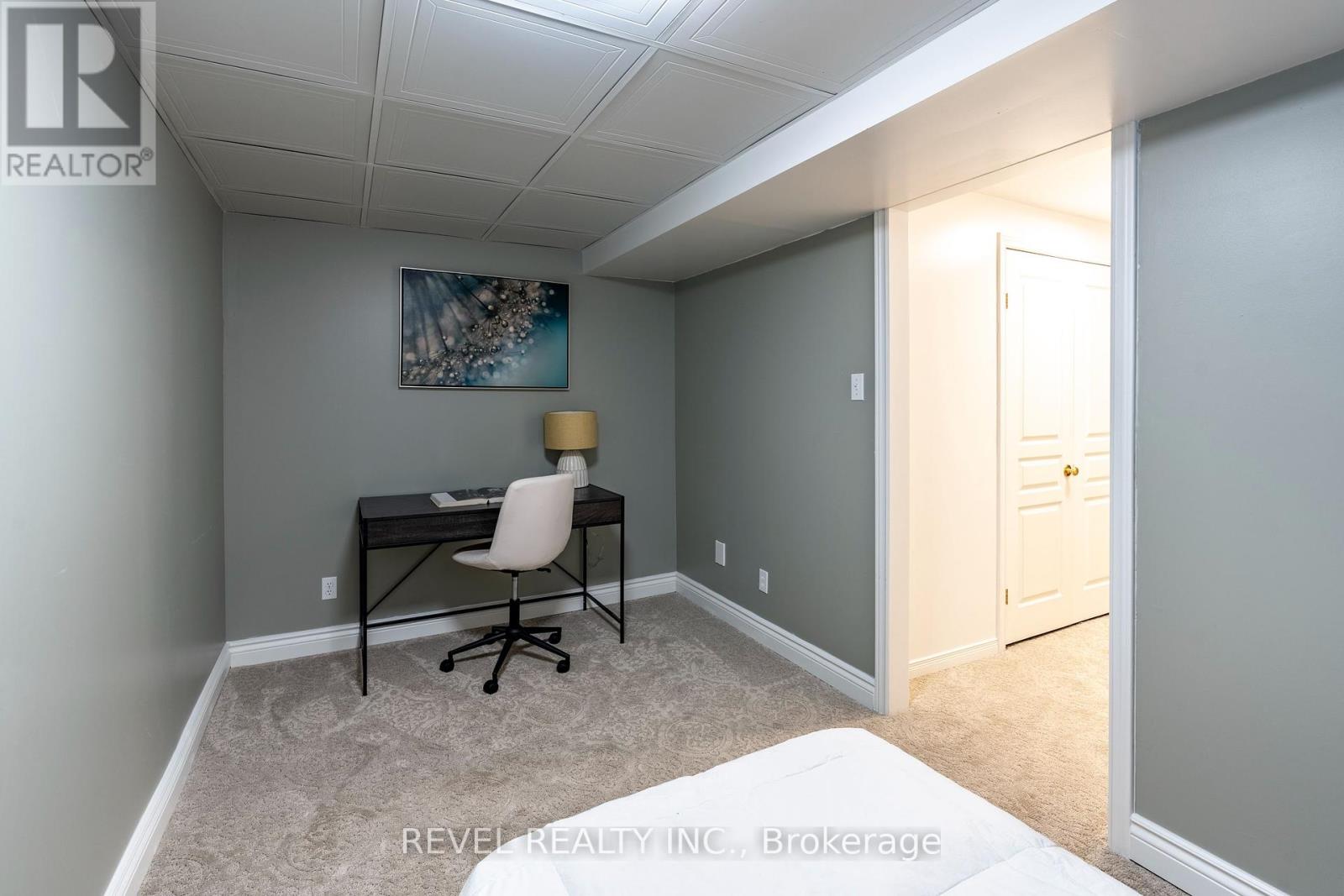 Photo 29 of 632 Bayhampton Crescent, Waterloo ON