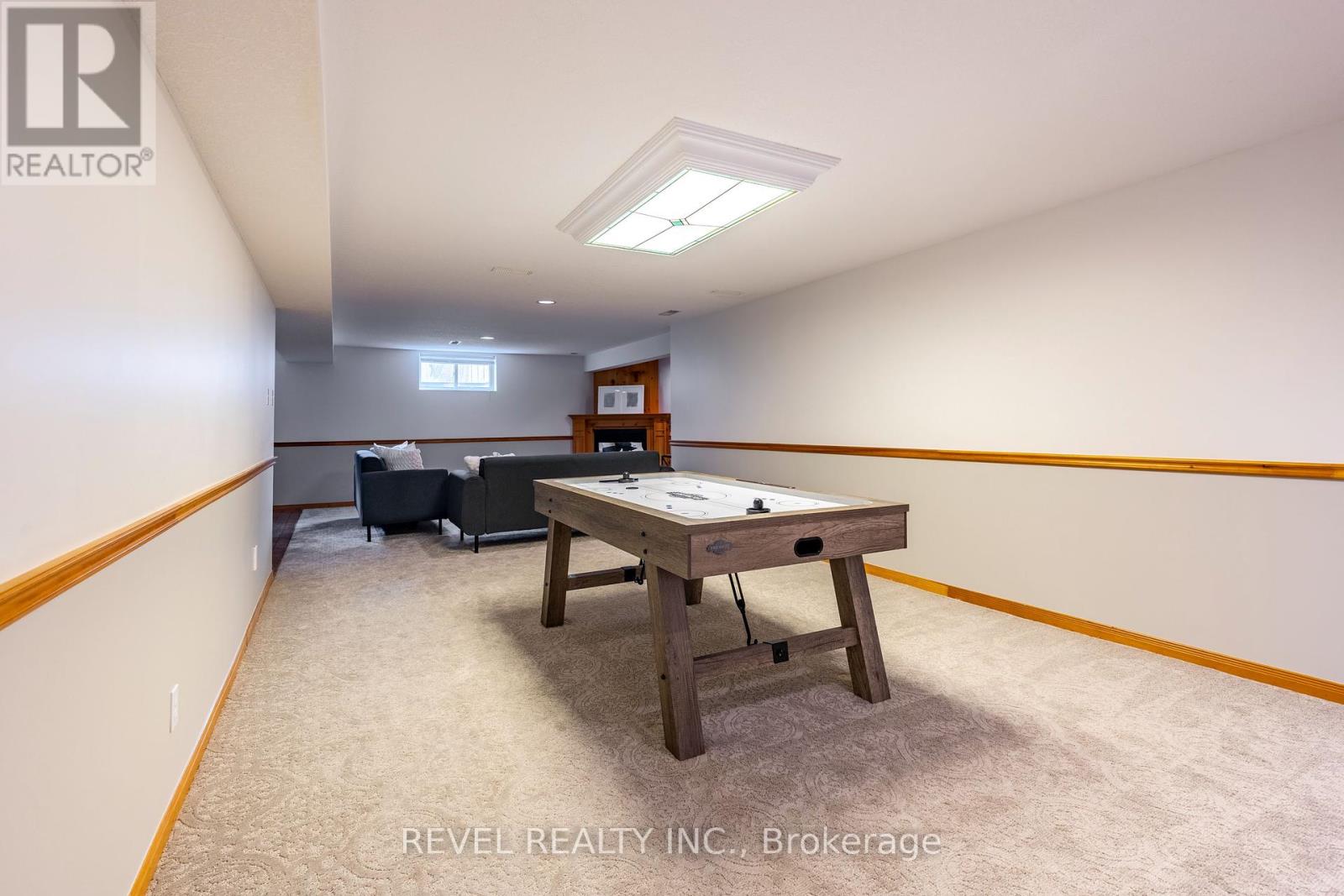 Photo 32 of 632 Bayhampton Crescent, Waterloo ON