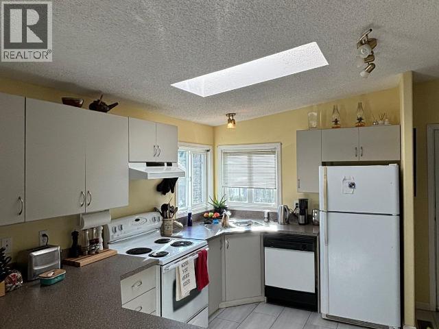 4573 SANDERSON ROAD, Texada Island