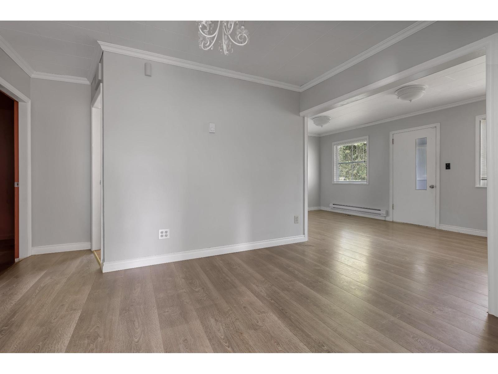 Photo 10 of 46272 Gore Avenue Chilliwack Proper East, Chilliwack BC