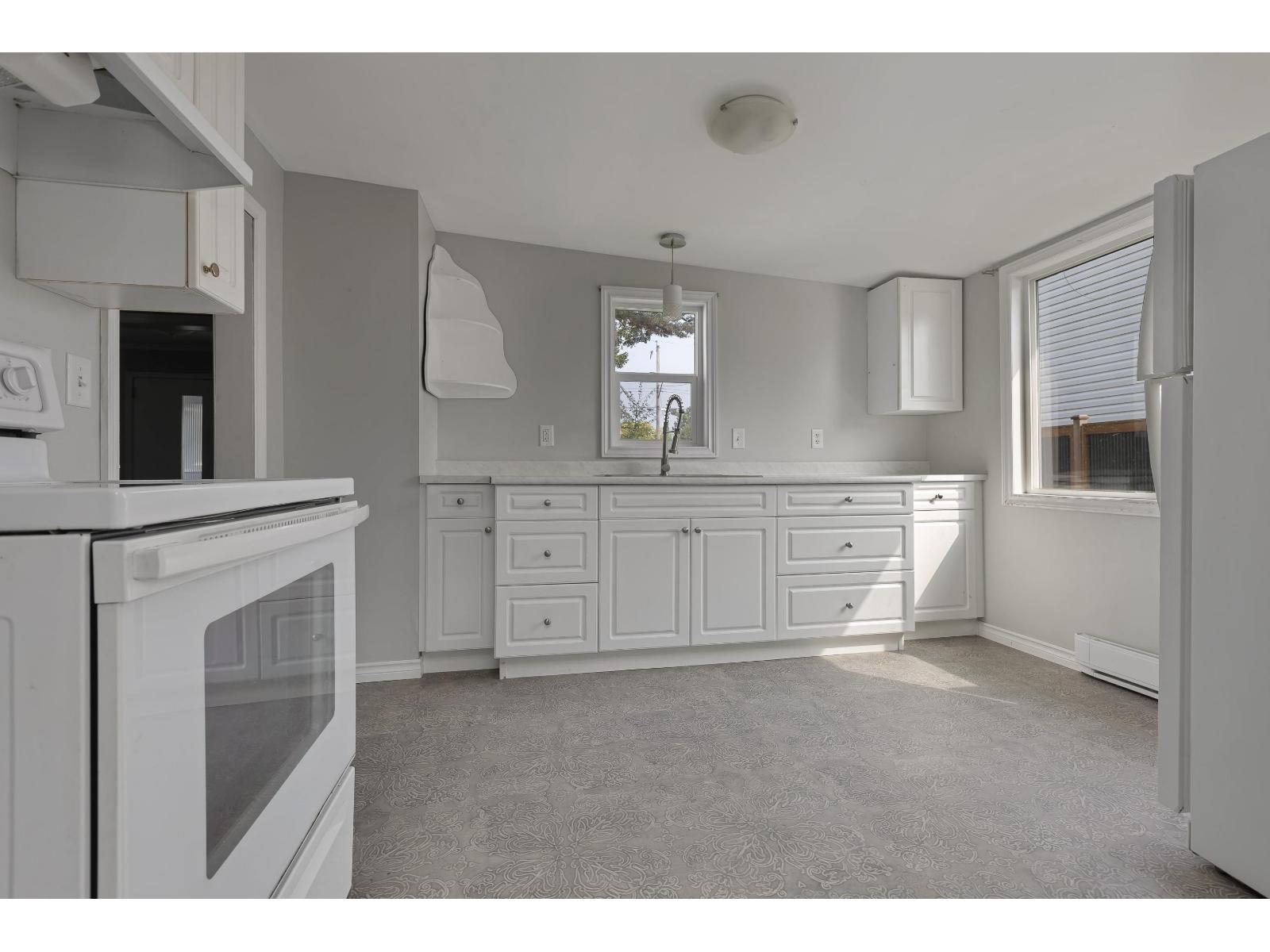 Photo 7 of 46272 Gore Avenue Chilliwack Proper East, Chilliwack BC