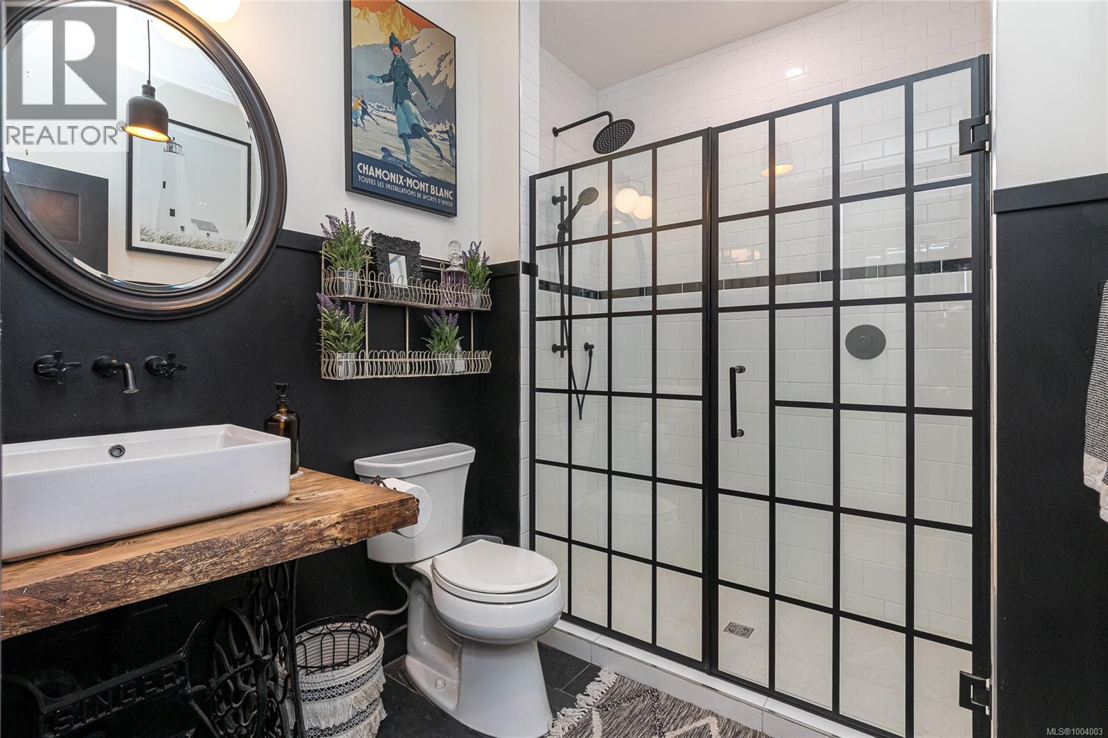 Photo 34 of 1150 Mcclure St, Victoria BC