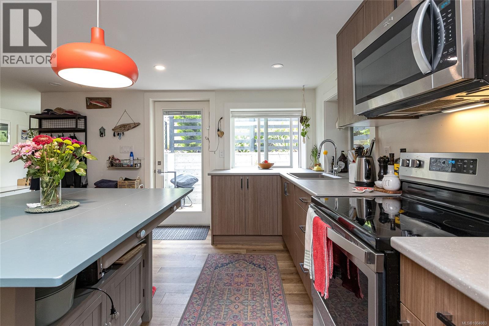 Photo 62 of 1150 Mcclure St, Victoria BC